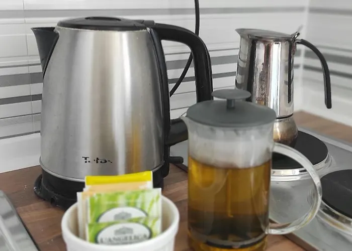 M&r Studio, And Town! * Πούλα