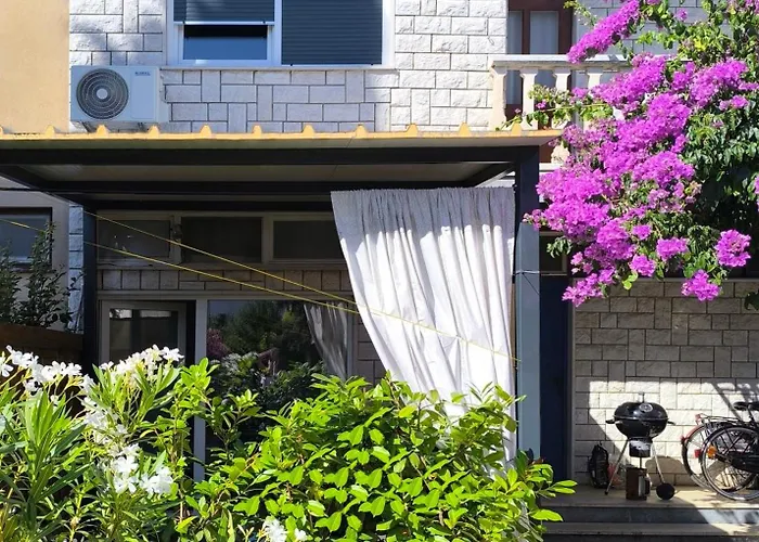 Apartman M&r Studio, And Town! Pula